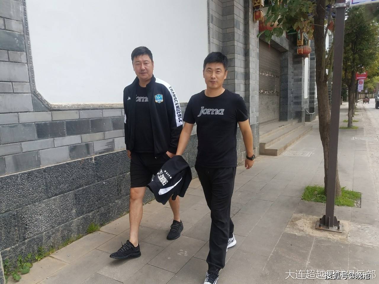 大连足球史上今天:2017年8月19日超越客负丽江,看看当年的李国旭+陈东_云南_薛亚男_比赛