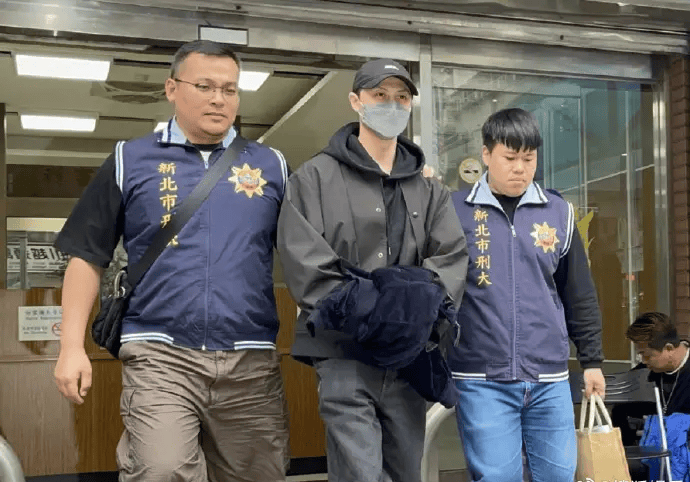 棒棒堂王子邱胜翊涉伪造病历逃兵役 被求刑2年2个月