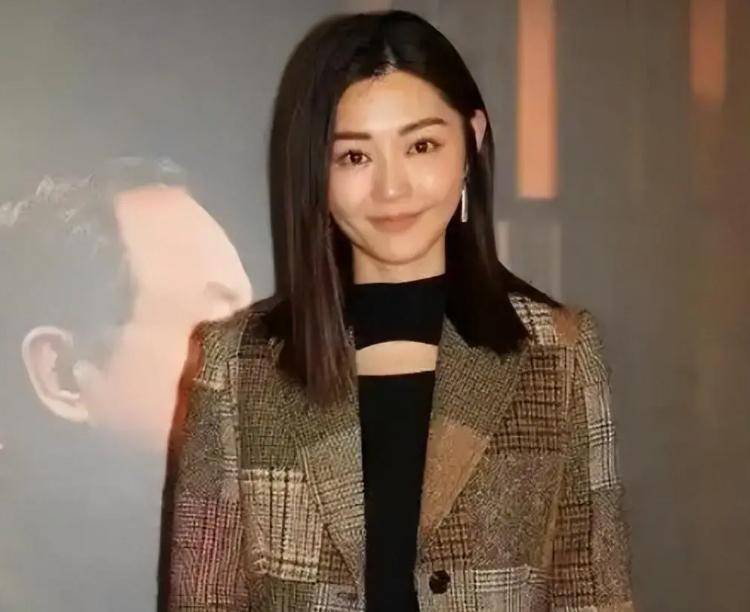 卫诗雅凭什么拿百花影后？18年龙套换来这51票，不冤_角色_台词_郭文玥