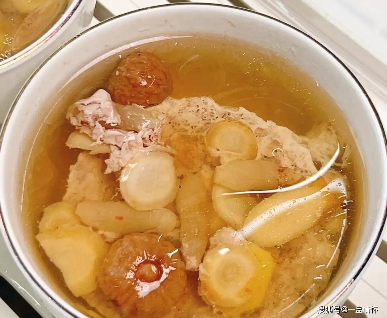 立秋后水果界的“隐形王者”不是梨也不是枇杷，咽下这口黏痰全靠它