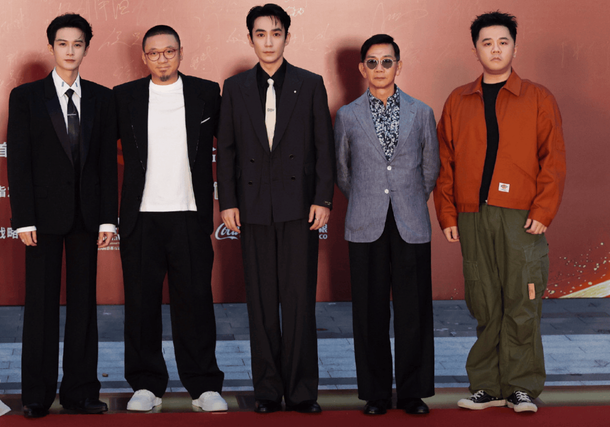票房失利后，《空枪》自暴自弃，开始学习《牛来》封面图
