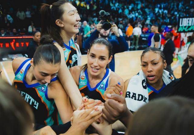 韩旭入选FIBA世界杯20大球星 排名第12位创生涯新高度
