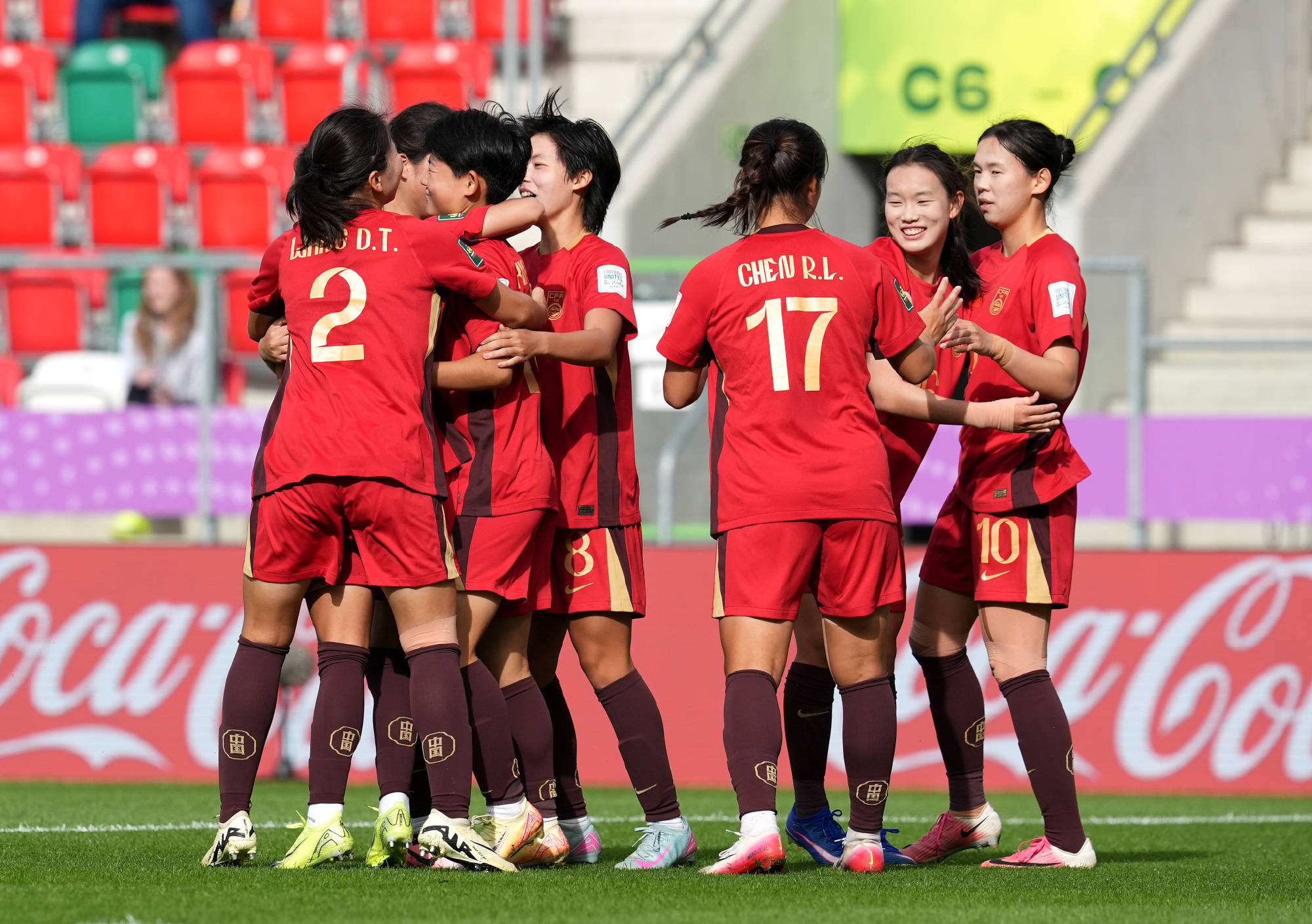 5-0！2-0！亚洲球队闪耀女足世界杯，4队3胜1平，中国女足5球大胜