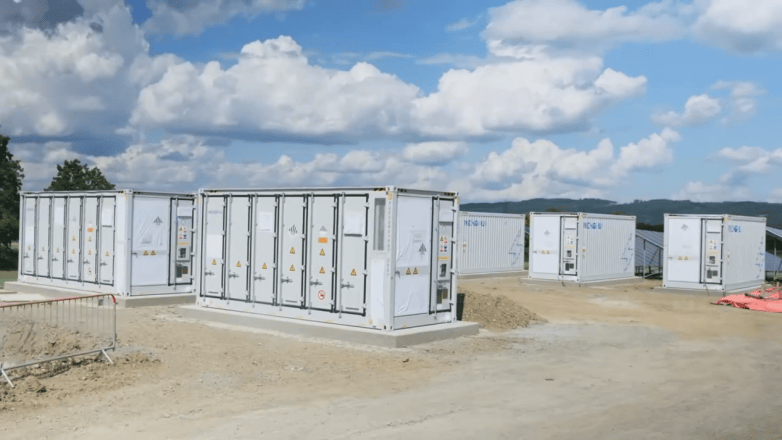 利星能助力捷克7.5MW/25MWh储能项目顺利落地(图1) 利星能助力捷克7.5MW/25MWh储能项目顺利落地(图1)