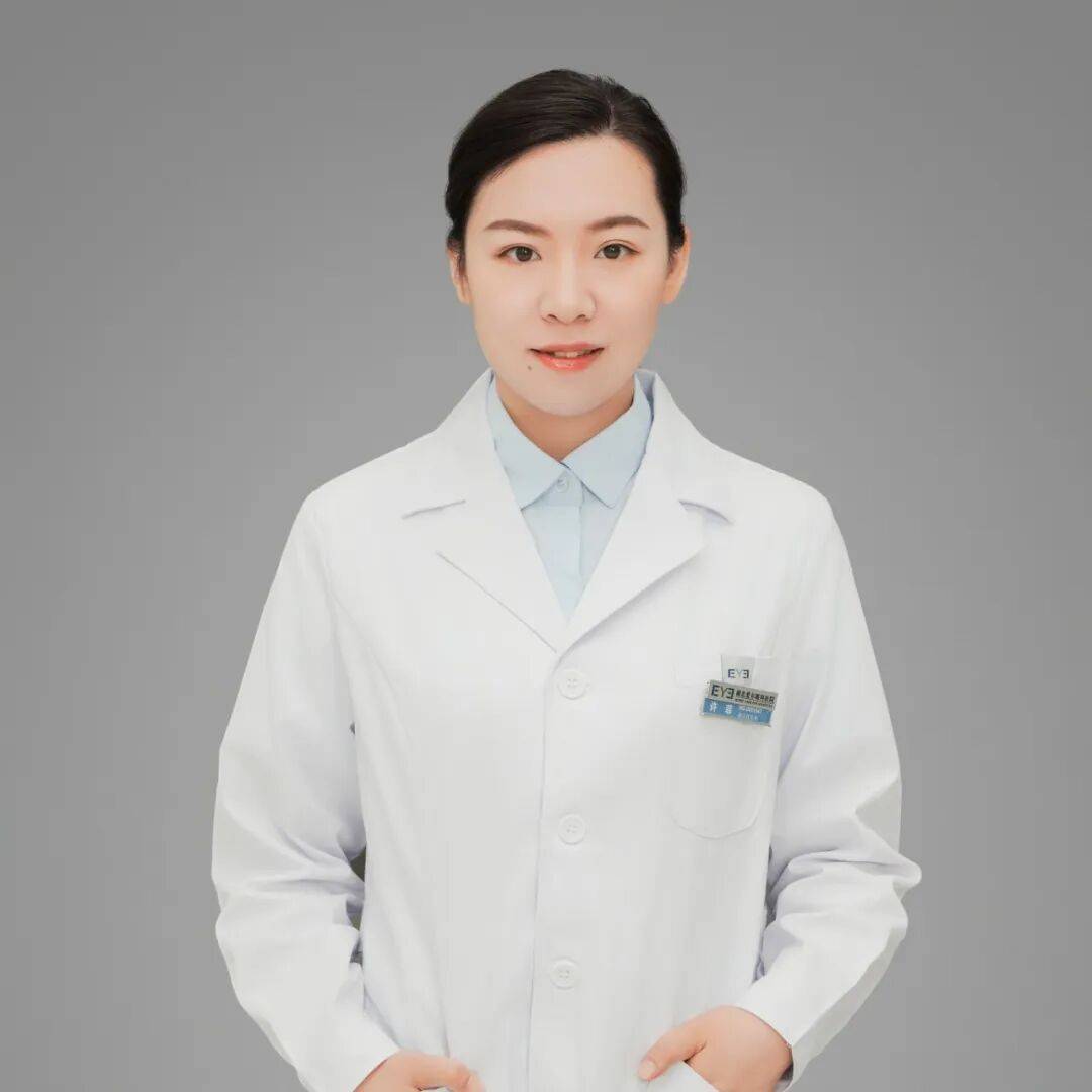 湖北爱尔眼科医院斜视手术专家许菲主任