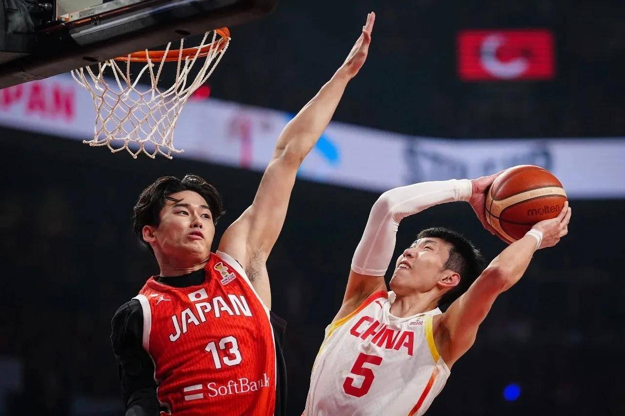 原创
            CCTV5直播！中国男篮VS日本，三将确定不打，胡明轩担大梁，郭士强下军令状