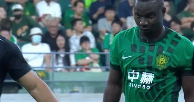 阿克洛首秀惊艳后不幸受伤！12分钟内贡献2球，媒体评论：绝对高级货