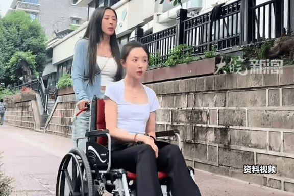 女演员成“植物人”5年后重回横店拍戏：刚进剧组时紧张到手抖