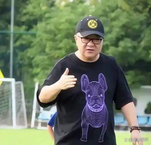 9月20日：深耕近十载的董路，忽然选择收手，已是57岁的他，亲手搭建起来的中国足球小将项目