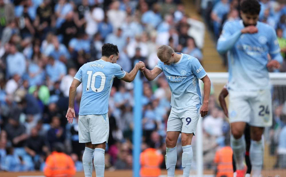原创
英超前5轮总结:曼城全胜领跑,红军保持不败,两队陷入困境