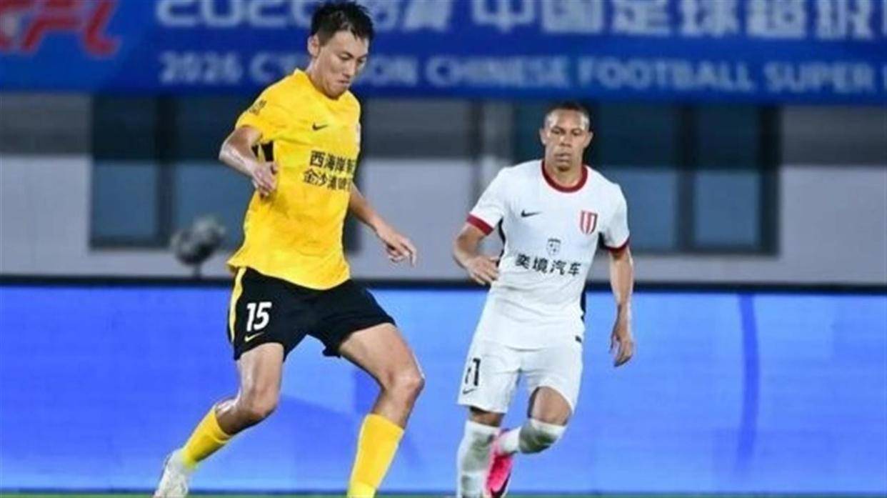 青岛西海岸 vs 云南玉昆