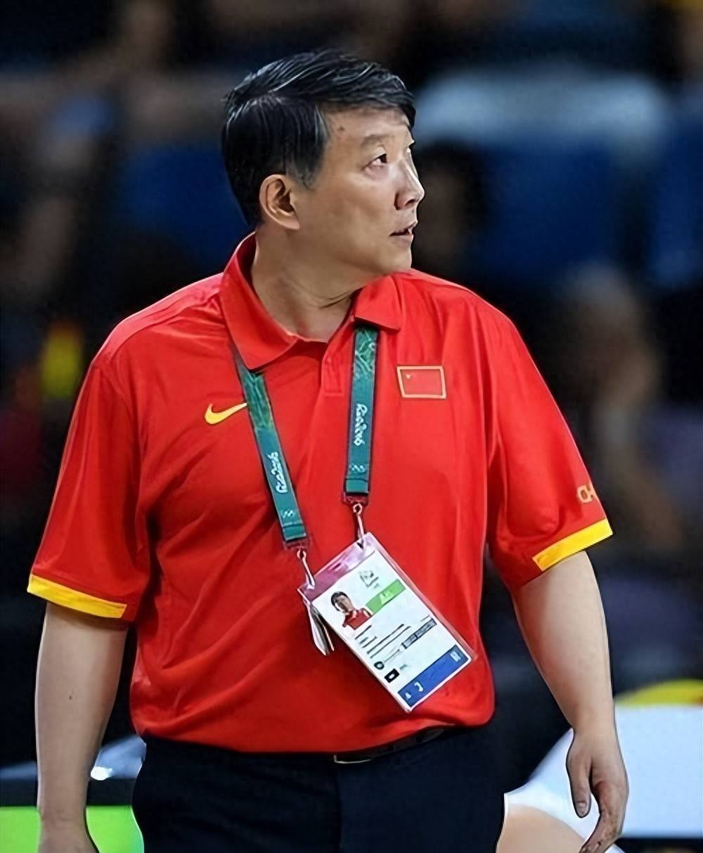 杨力维也没想到，被她当众炮轰的宫鲁鸣，如今带队在日本闪闪发光