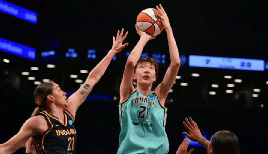 87比71爆冷晋级！WNBA女篮第一黑八奇迹：韩旭8分钟轻取6分2板