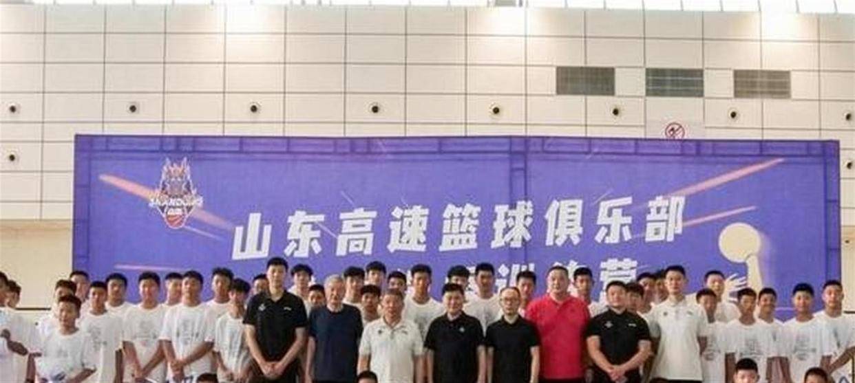 山东高速男篮新赛季赛程敲定，首轮主场对战辽宁，五人免测过关，体育频道全程直播