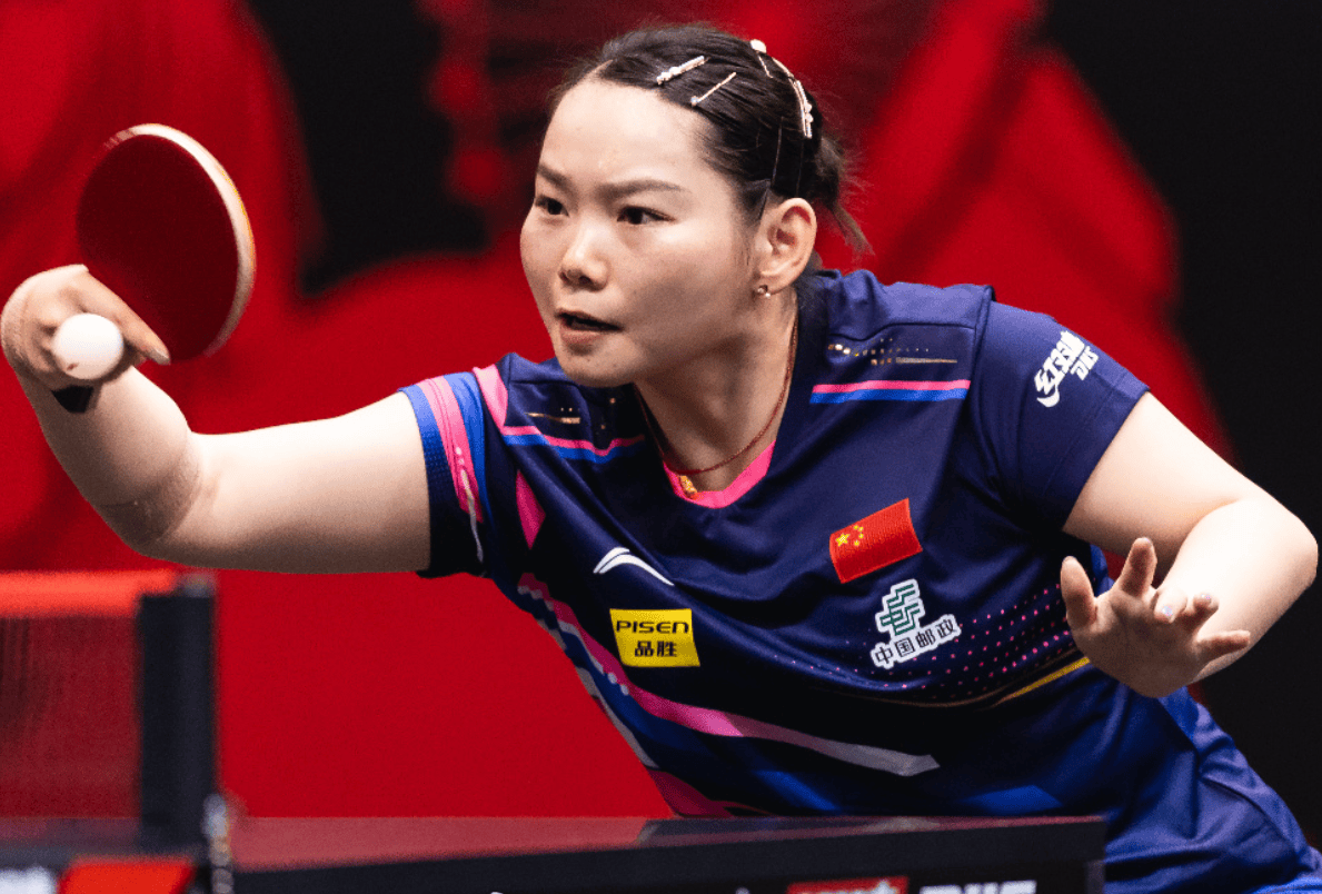 国乒陪练立功！WTT中国大满贯：何卓佳狂轰3-0横扫韩莹晋级