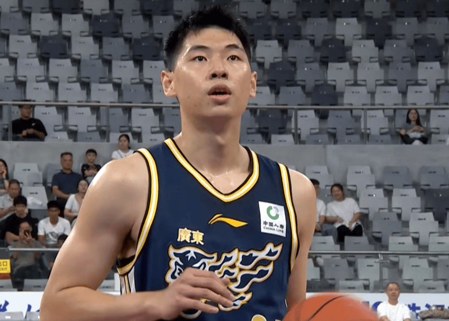 广东宏远68-74山东！球员评分：4人满分，3人良好，1人不合格