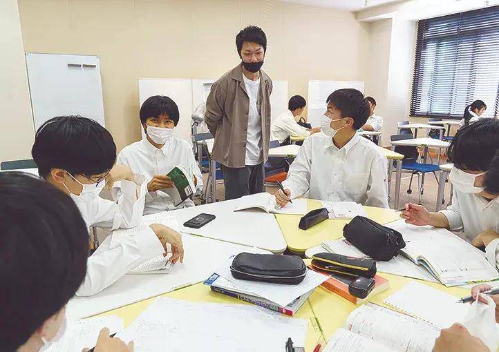 请输入图片描述