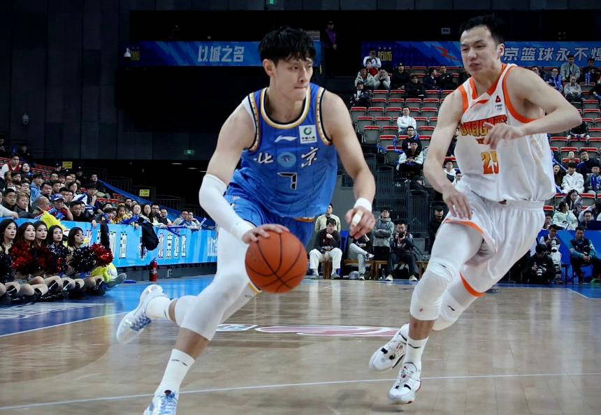北京首钢季前赛强势开局：李楠带队大胜宁波富邦