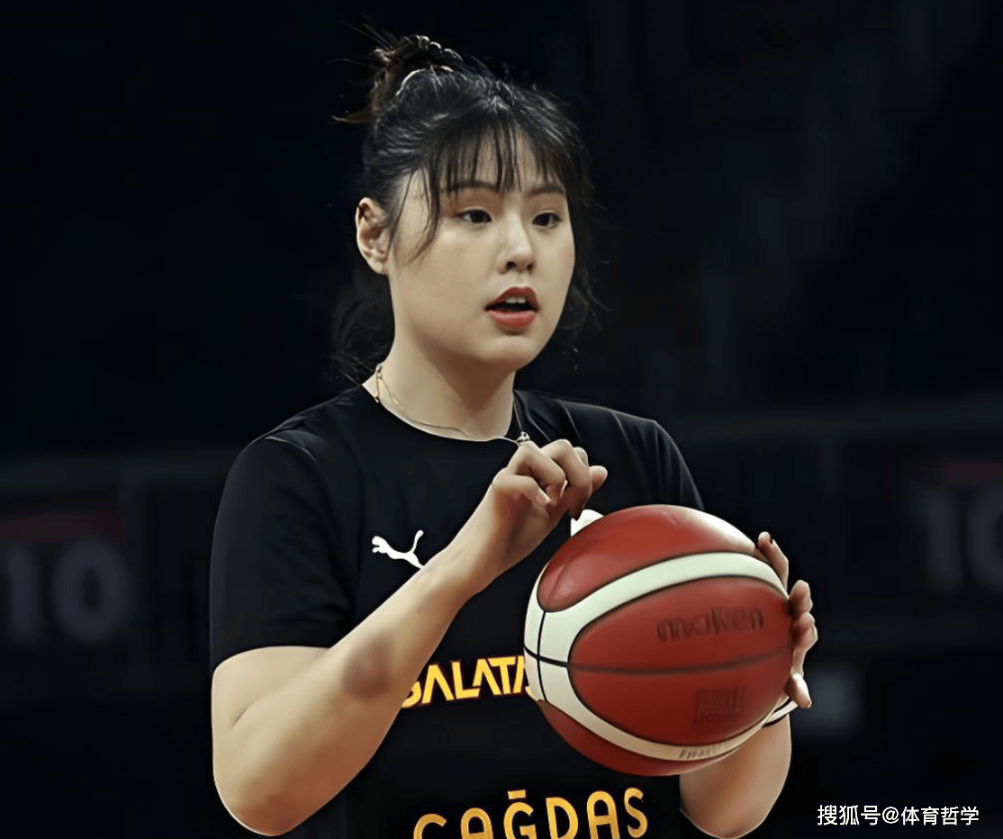 李月汝感慨万千！