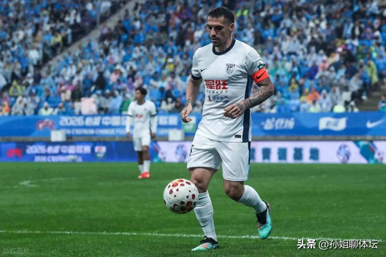 3比1，中超冠军悬念仍在，英博横扫新鹏城，取4连胜，蓉城压力大