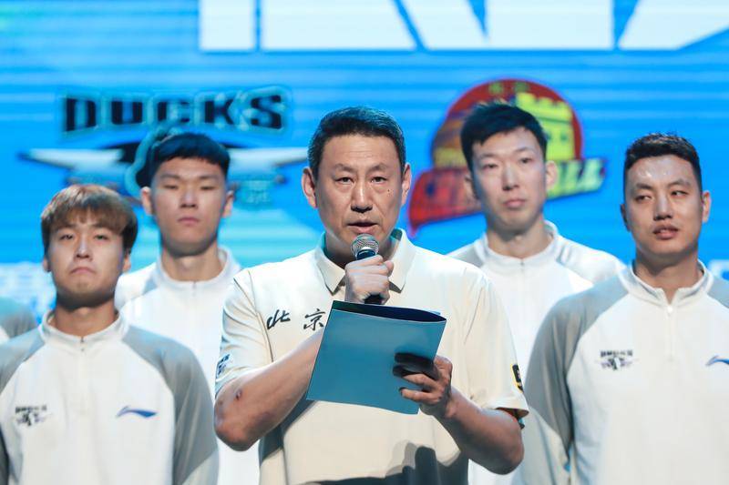CBA首轮五大看点：布朗“拯救”李楠首秀 平民球队获赞