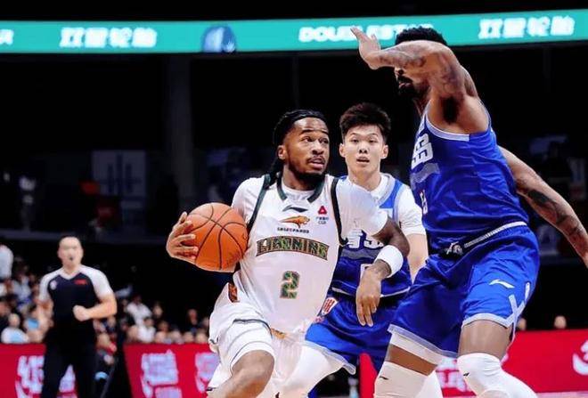 辽宁97-93青岛后，迎来4大利好！3外援都好用，段睿骐攻守兼备，付豪抢爆篮板