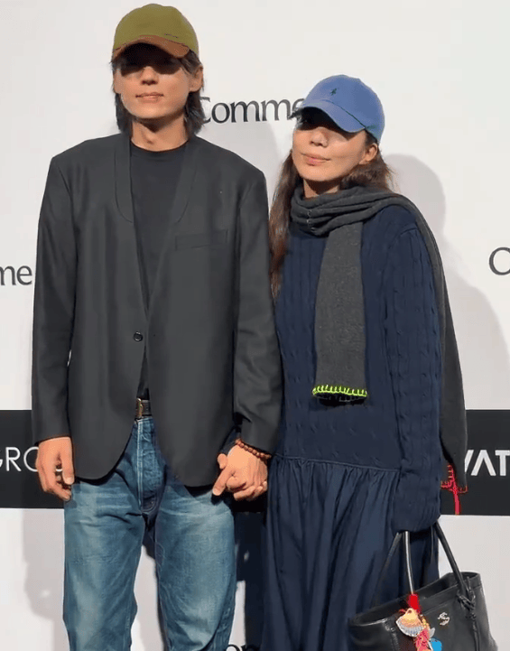 张婉婷直播谈与宋宁峰现状：仍共同生活，背后原因令人深思