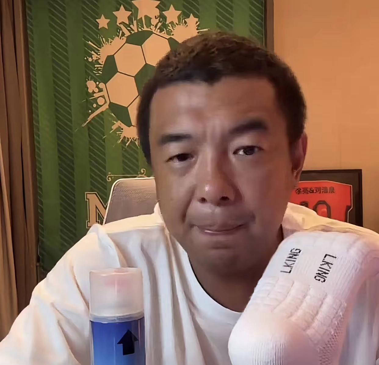 前国脚徐亮警告：足球薪酬不能降，若继续将无人问津