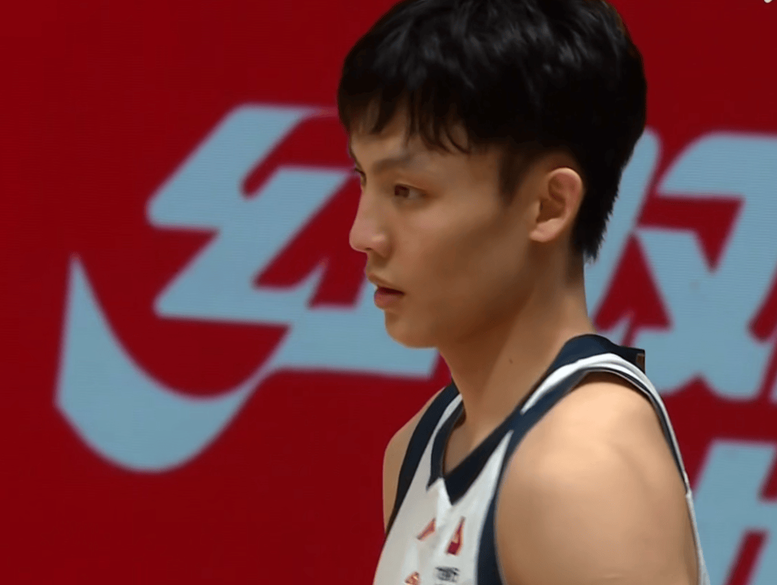 宏远速递！亚帅否认边缘化徐杰，徐昕回广东心切，球迷为杜锋平反