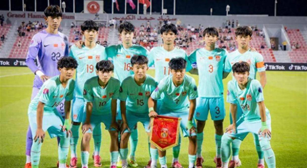 原创
            10.26日：中国男足吞下首场败仗，丢掉小组第一，没法提前出线，出线形势迎来大变