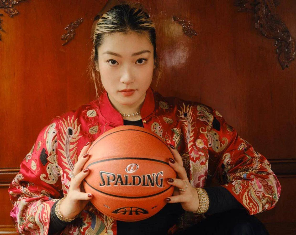10月27日中国女篮新消息！传来3大名将，韩旭、李梦、张子宇动态