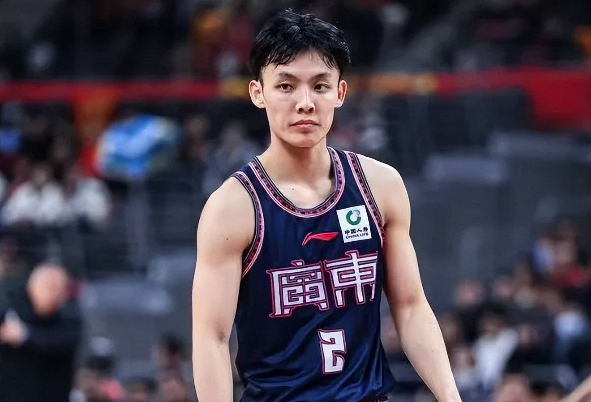 宏远速递！徐杰深夜发声，胡明轩或落选男篮大名单，阿祖离队进入倒计时