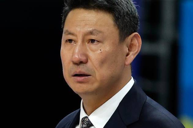 赵睿：感冒还没完全好！李楠：尽量让球员健康出战