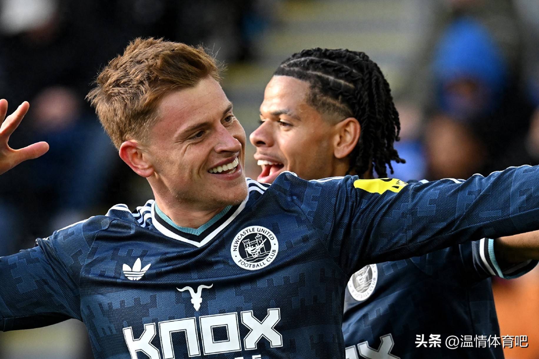 原创
            一场3-1，让英联杯8强出炉！英超BIG6仅2队晋级，2大热门提前出局