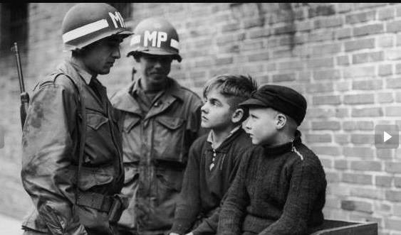 希特勒青年团:幼年的“恶魔“,来自地狱的“孩子们“_弗兰克_青少年 ...