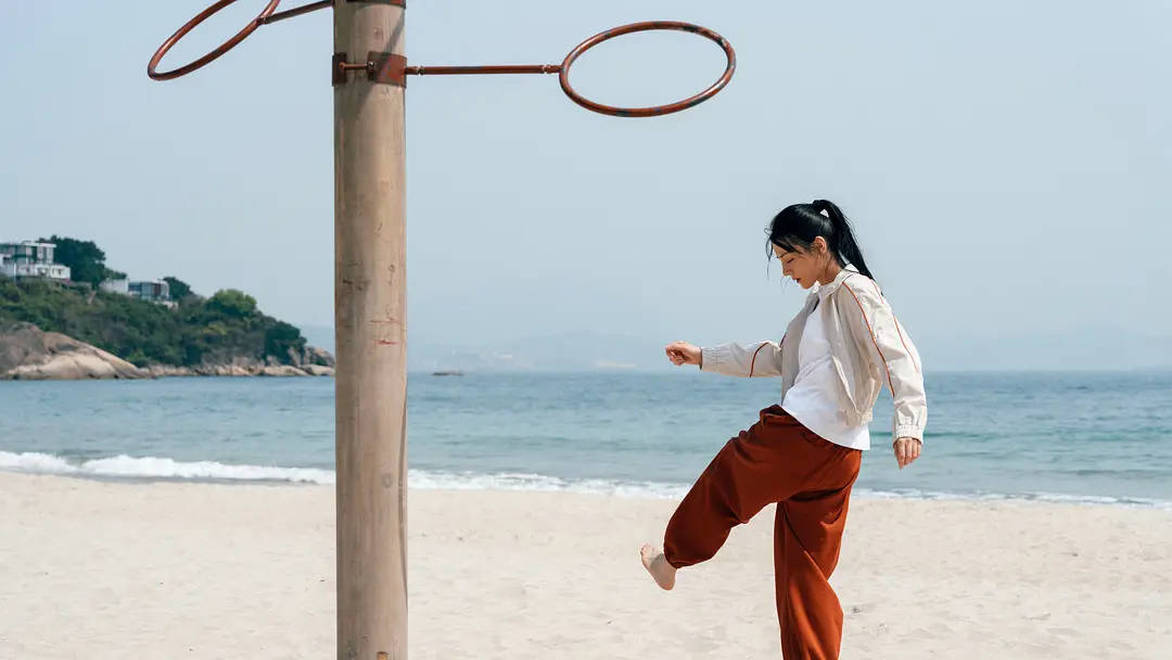 暑期档四部头部电影票房占比超六成：《功夫女足》票房夺冠，《龙餐馆》口碑最佳