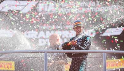 组图：F1意大利大奖赛 安东内利夺冠