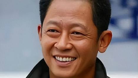 原来他就是王志文儿子，父子俩同框像爷孙，如今也成为了他的骄傲
