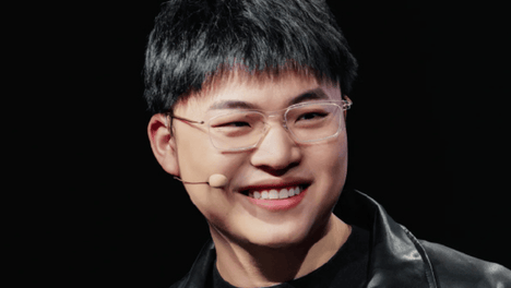 Uzi直播时说漏嘴，爆料LOL将推出怀旧服，说完才知道官方还没公布