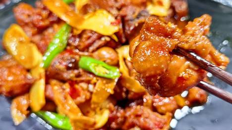马上入伏了，建议：少吃猪肉，多吃4样，营养又养人，安康舒服过炎夏！