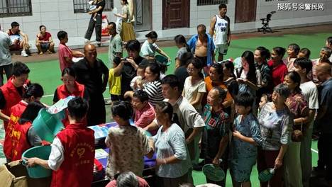 哨声伴法声 球场变课堂——宁远县司法局借力“村BA”组织大学生志愿者赴柏家坪镇新团结村普法侧记