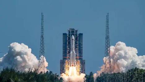 美国：星链将占满轨道！中国：想得美！我把卫星当扑克往天上甩！