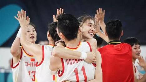 8月15日：四天之内从赢到输，18岁新星48分22篮板难救主，三分30中5成致命短板
