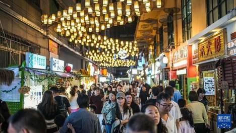 “凉气候”带来“热经济” 贵州避暑旅游人气旺