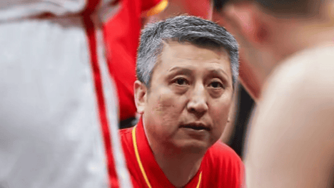 篮协宣布加强反兴奋剂工作！老叔辩解输球原因，男篮遮羞布被撤下！