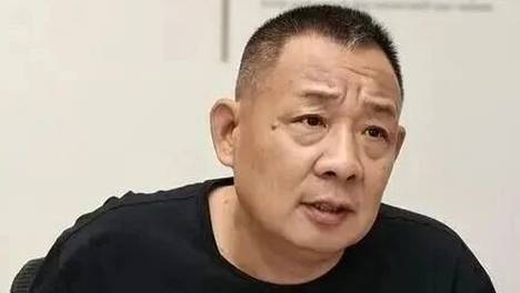 易烊千玺别偷笑了