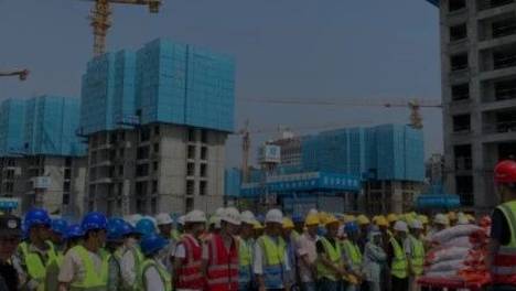 中建某局鼓励正式员工转劳务派遣......
