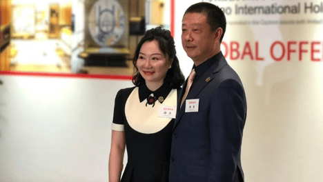 海底捞老板娘，一把套现27亿