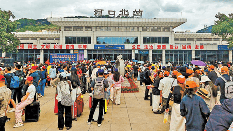 截至8月，铁路服务越南跨境旅客超9万人次