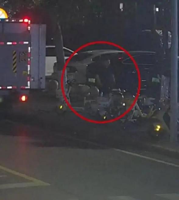 男子组团偷卖300多辆共享单车，称扣除各项开支后未赢利反亏本，西安警方：4人被采取刑事强制措施